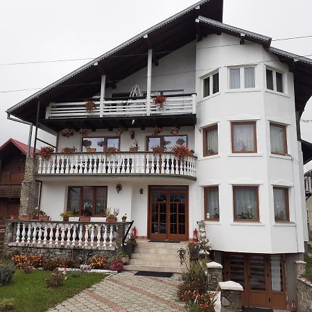 Pensiunea Orhideea Gura Humorului Exterior foto