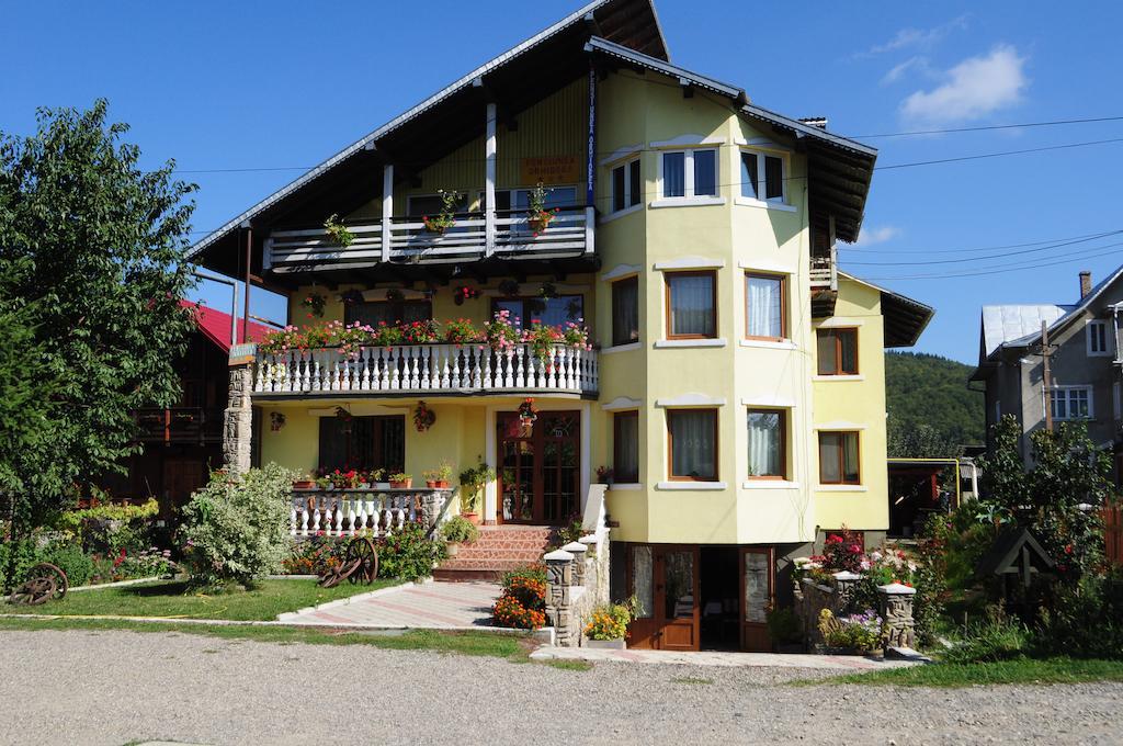 Pensiunea Orhideea Gura Humorului Exterior foto